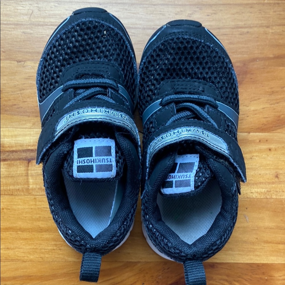 TSUKIHOSHI Kids Black Sneakers